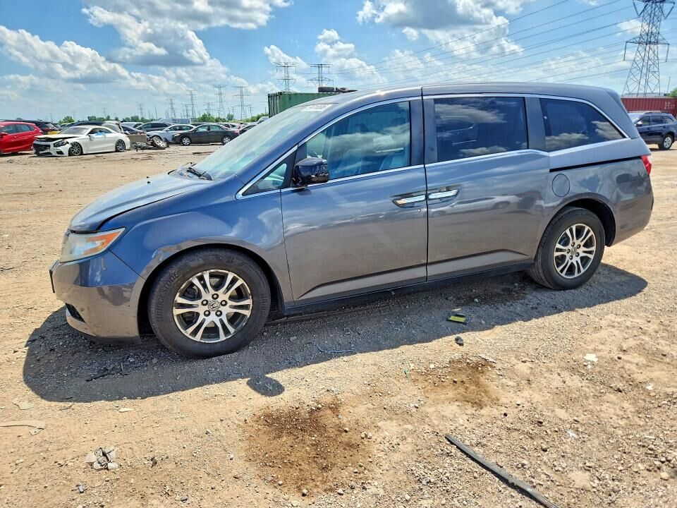 2013 HONDA Odyssey