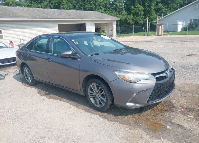 2017 TOYOTA Camry