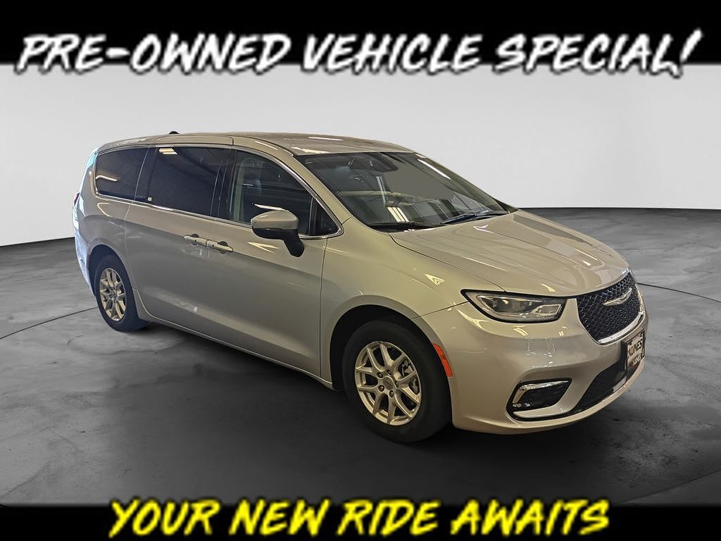 2023 CHRYSLER Pacifica