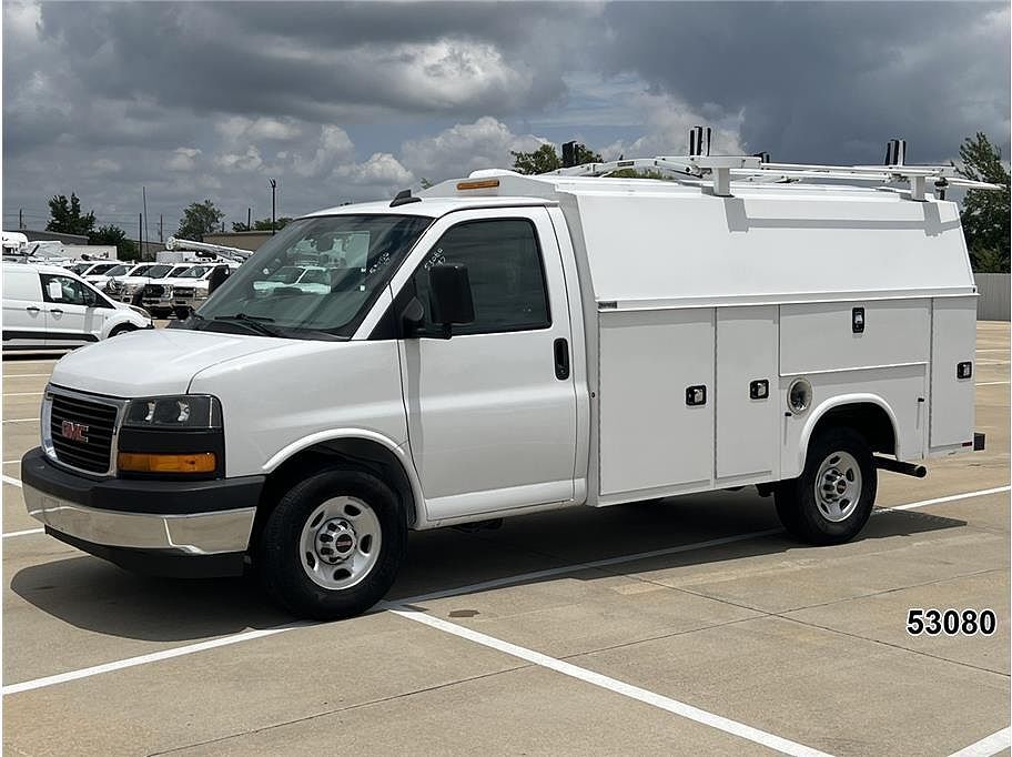 2021 GMC Cutaway Chassis