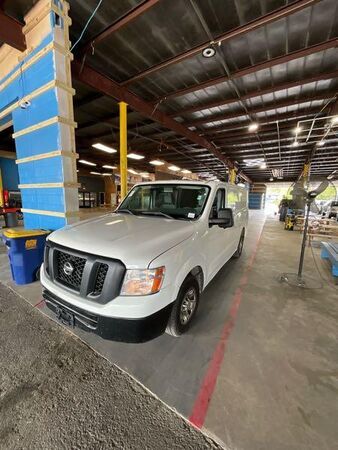Nissan NV