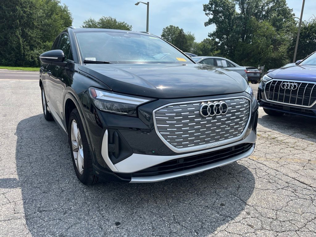 2024 AUDI Q4