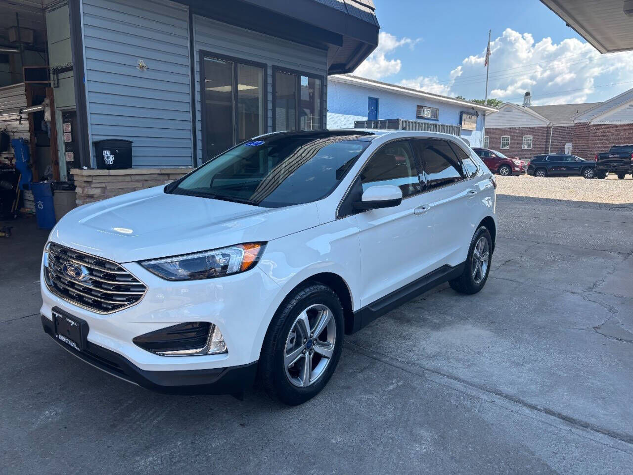 2022 FORD Edge
