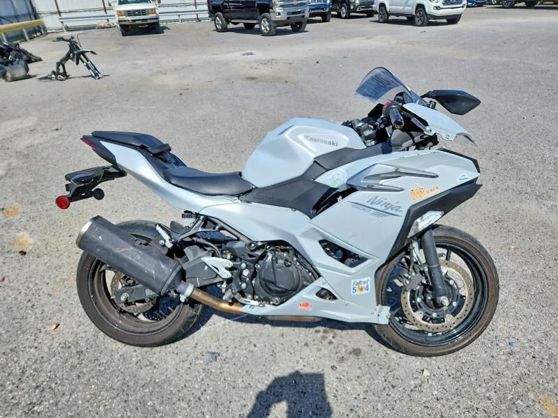 2025 KAWASAKI Ninja
