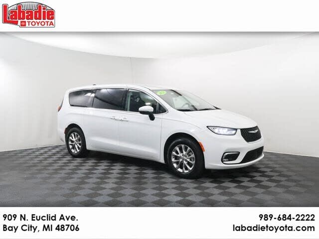 2023 CHRYSLER Pacifica