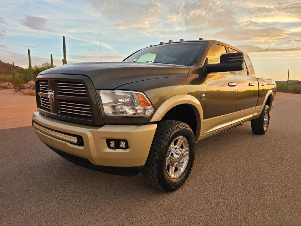 2012 DODGE Ram