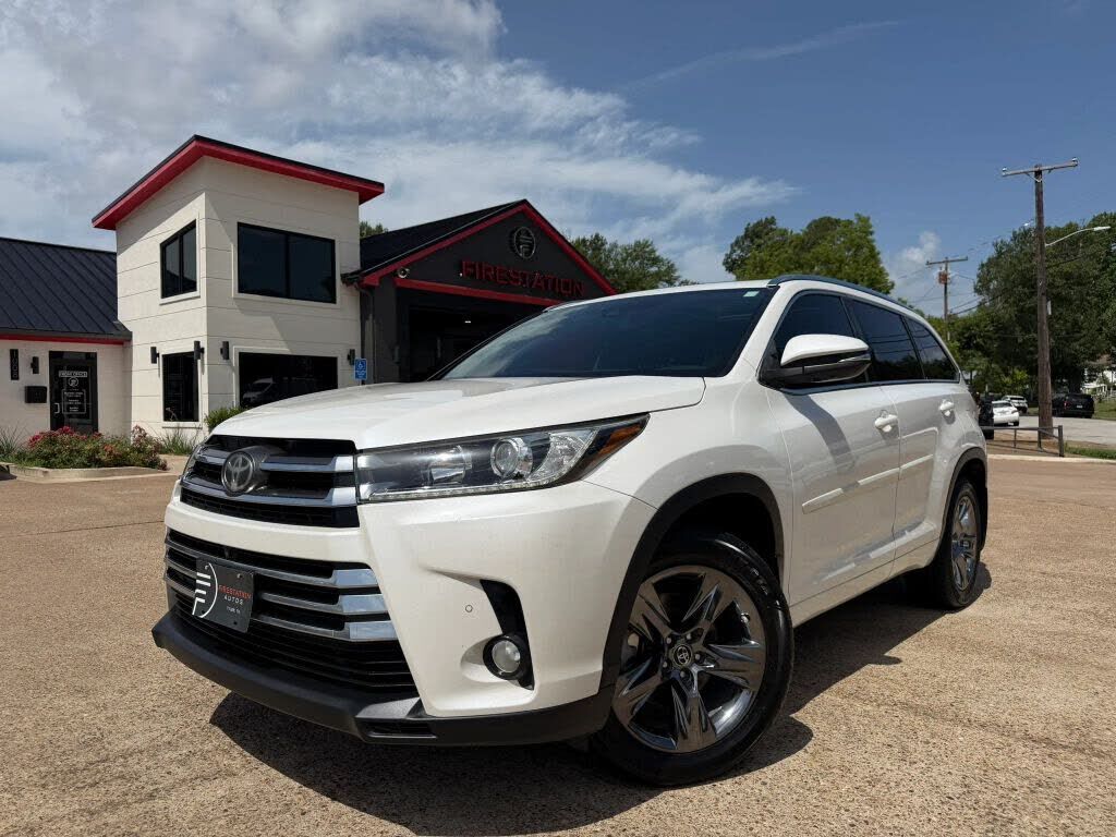 2017 TOYOTA Highlander