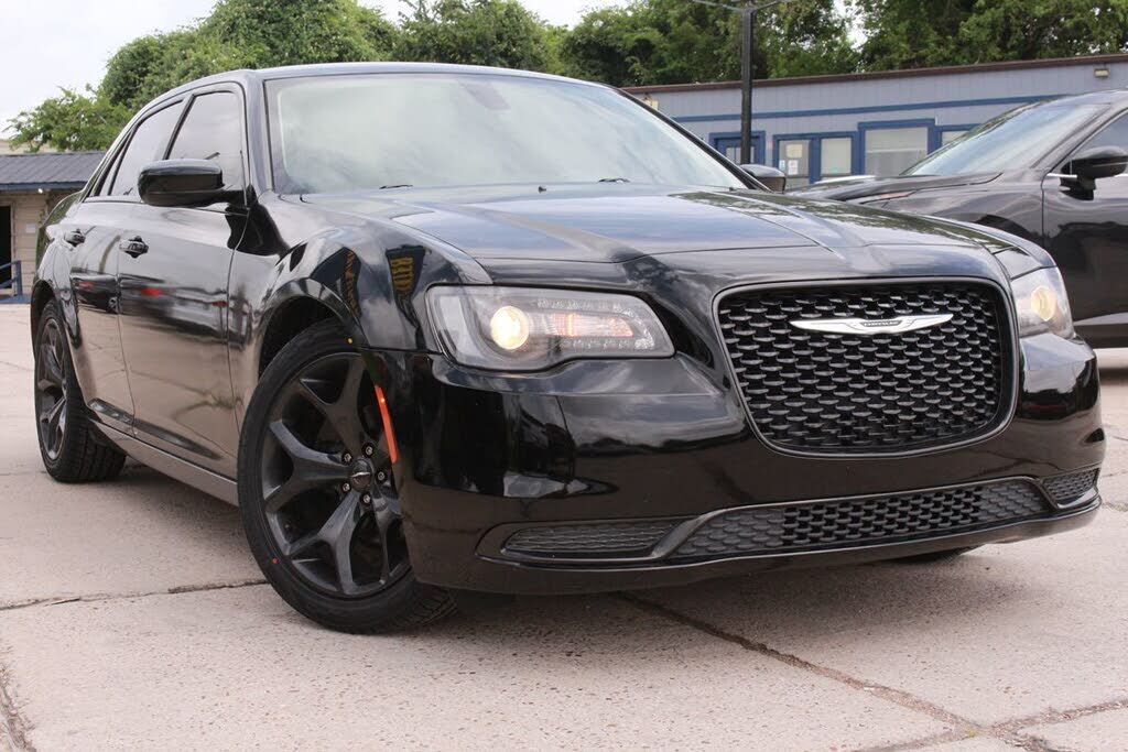 2018 CHRYSLER 300