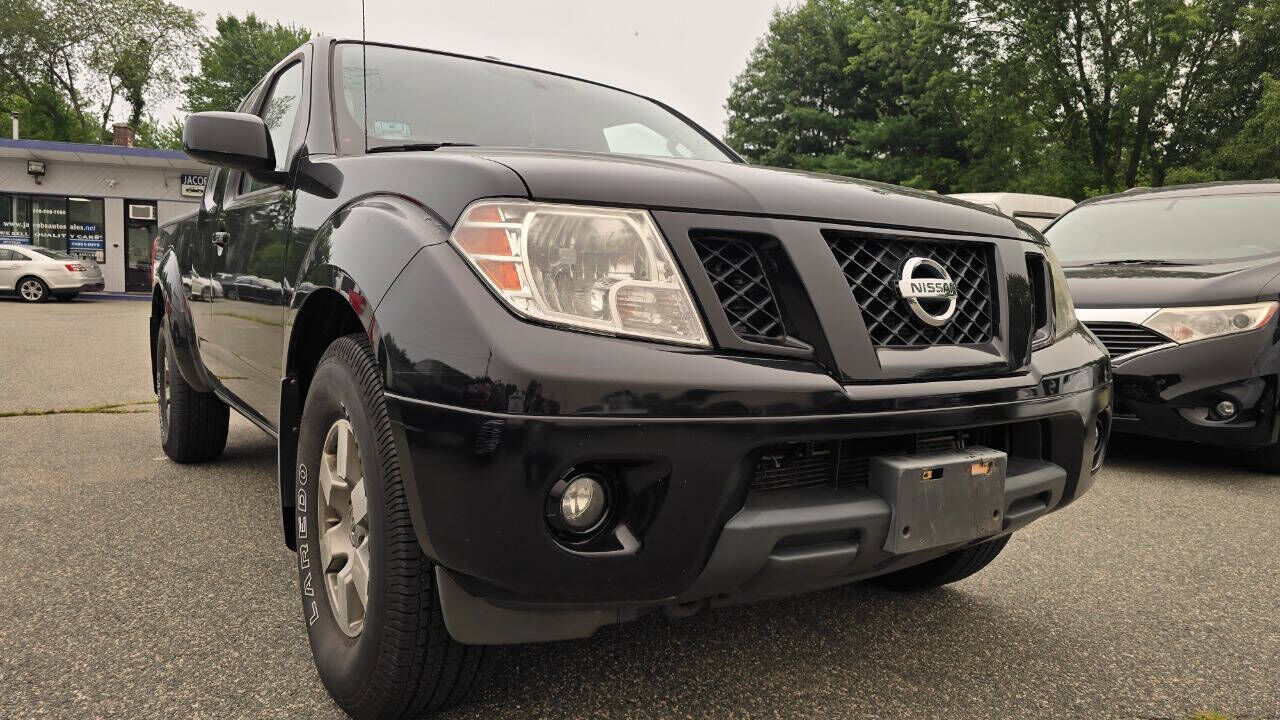 2012 NISSAN Frontier