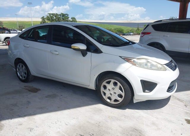 2013 FORD Fiesta