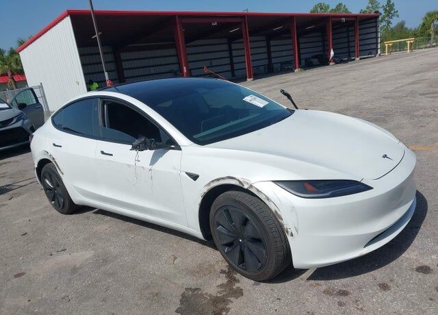 2026 TESLA Model 3