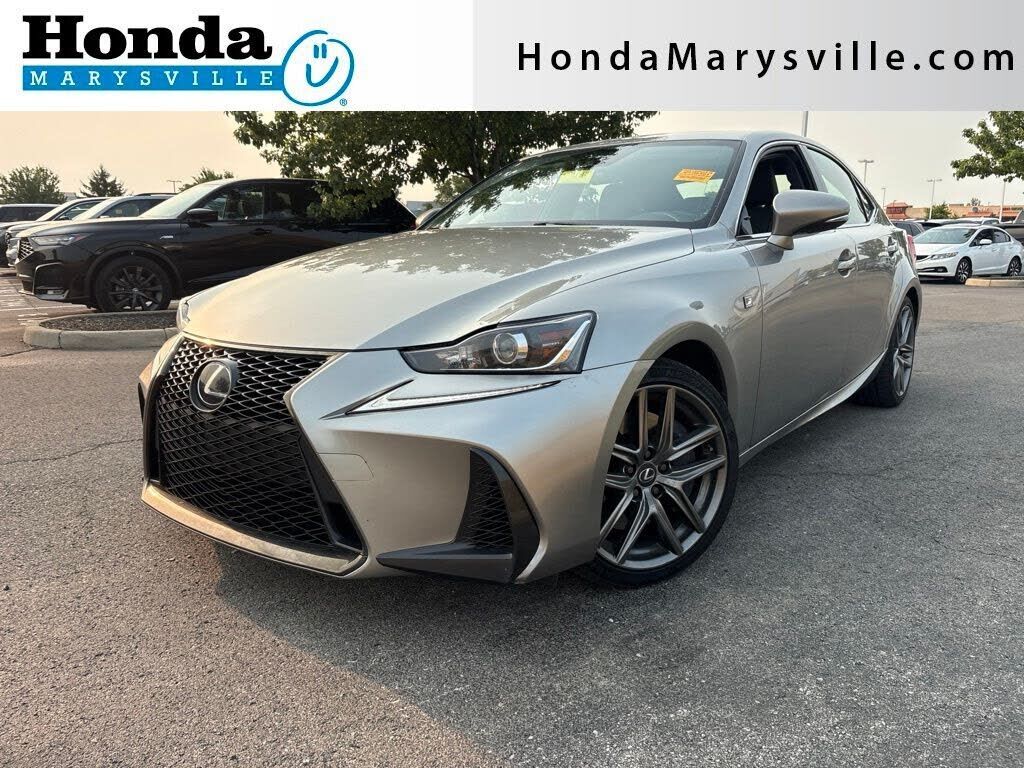 2019 LEXUS IS