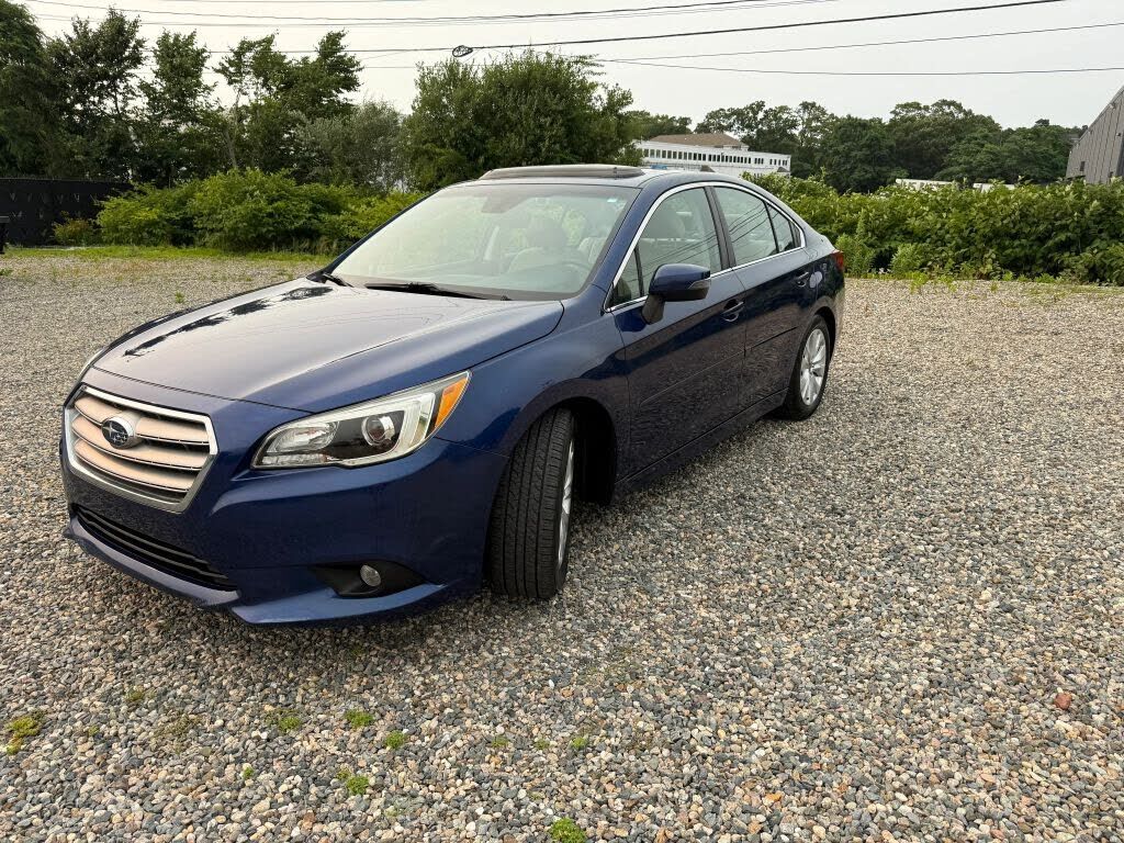 2017 SUBARU Legacy