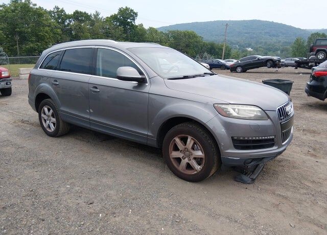 2011 AUDI Q7