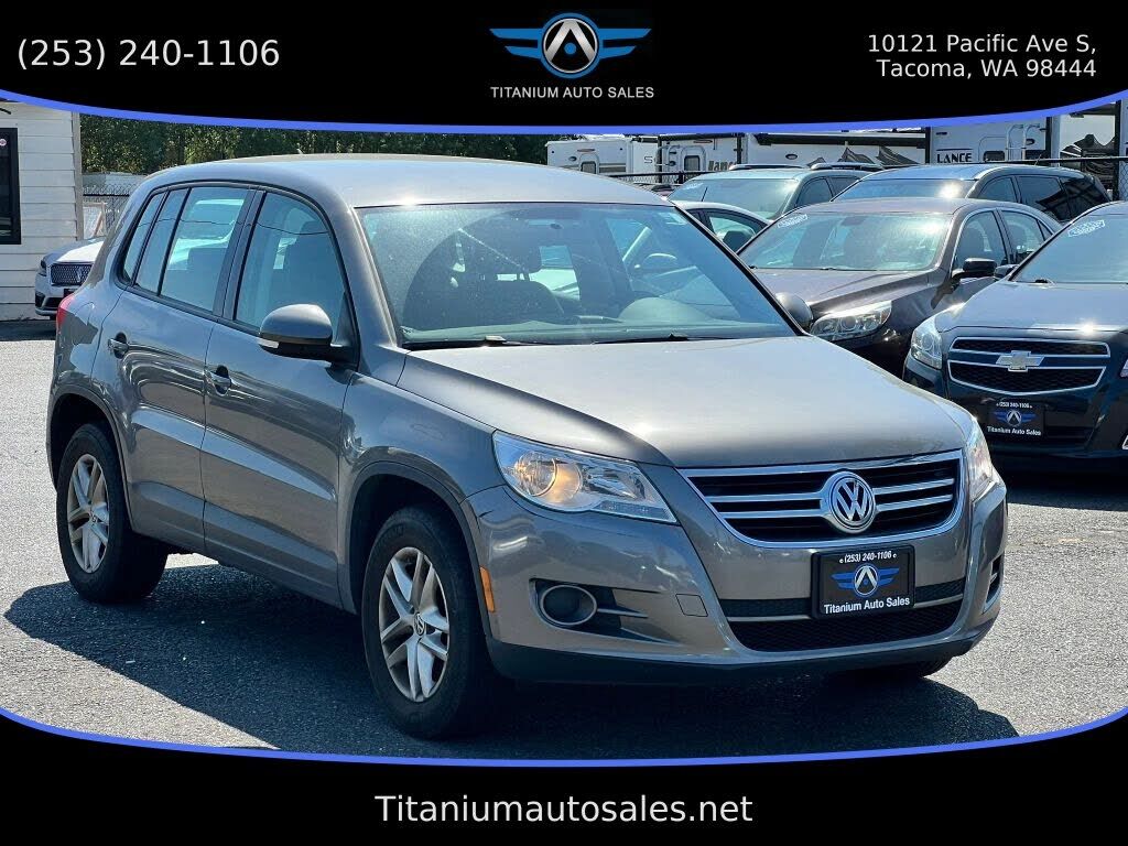 2011 VOLKSWAGEN Tiguan