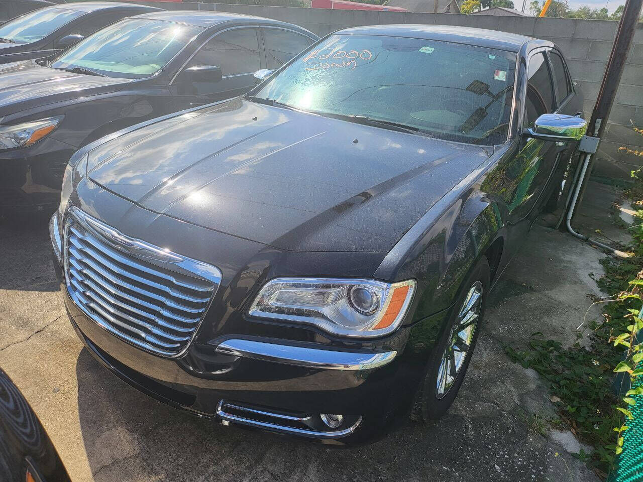 2011 CHRYSLER 300
