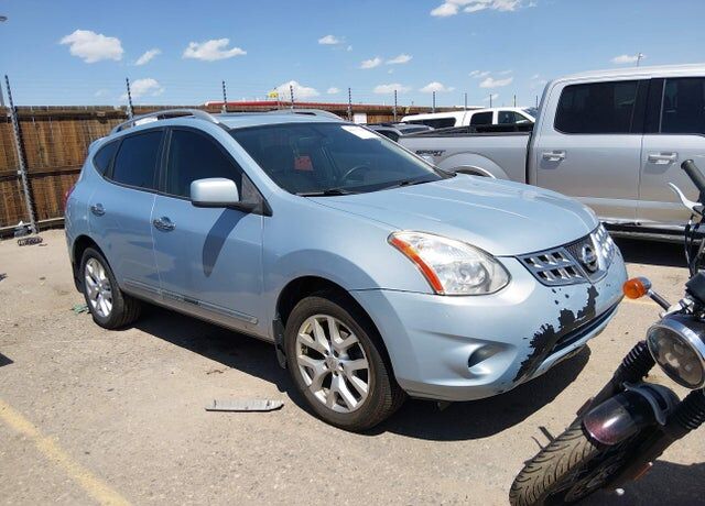 2011 NISSAN Rogue