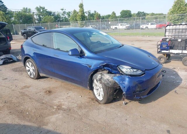 2022 TESLA Model Y