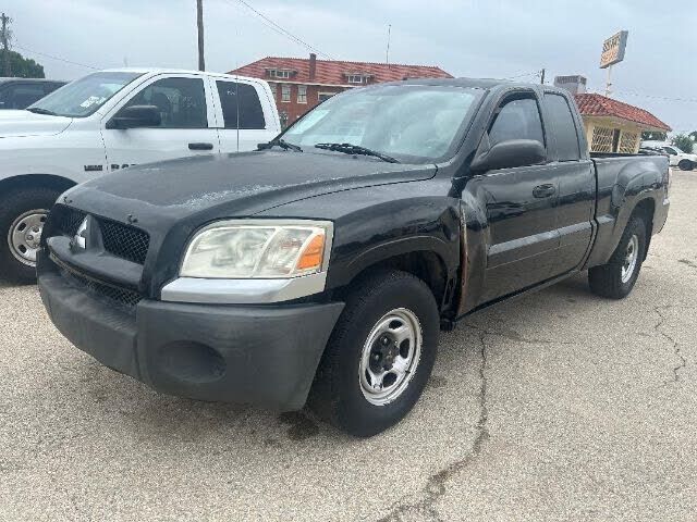 2006 MITSUBISHI Raider