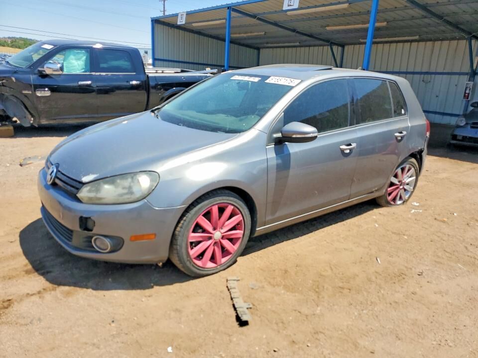 2011 VOLKSWAGEN Golf