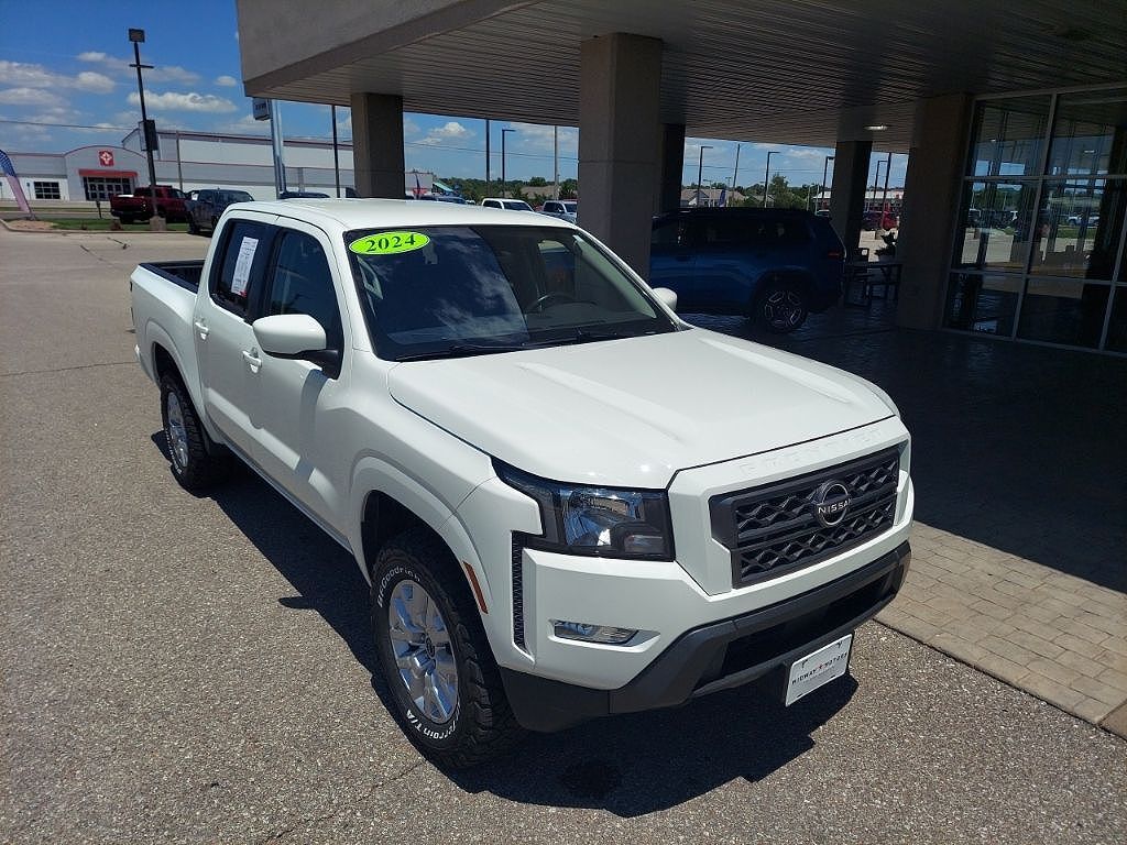 2024 NISSAN Frontier