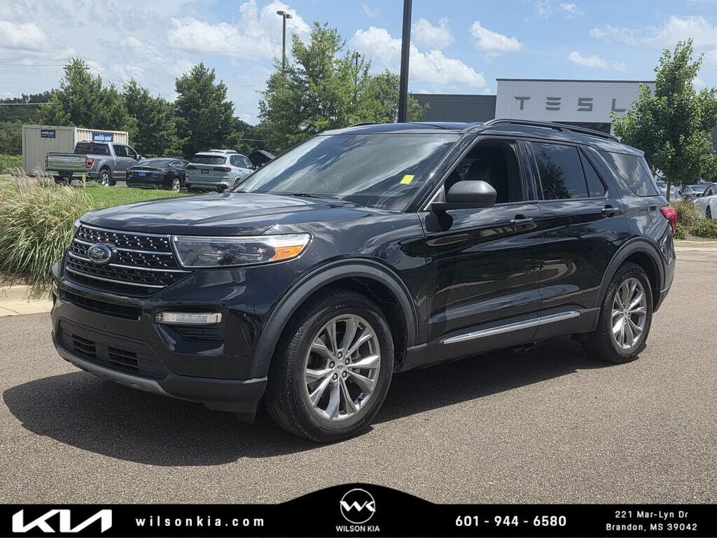 2020 FORD Explorer