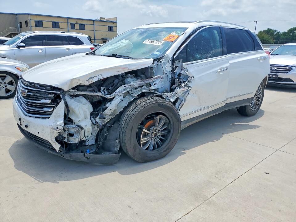 2017 CADILLAC XT5