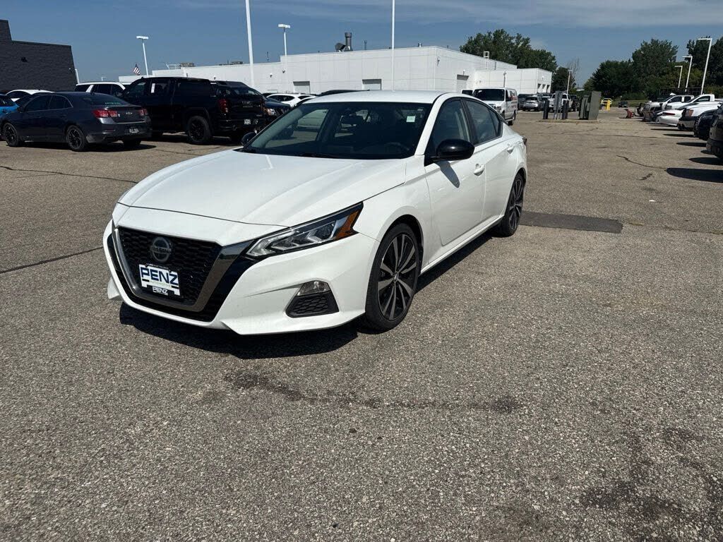 2022 NISSAN Altima