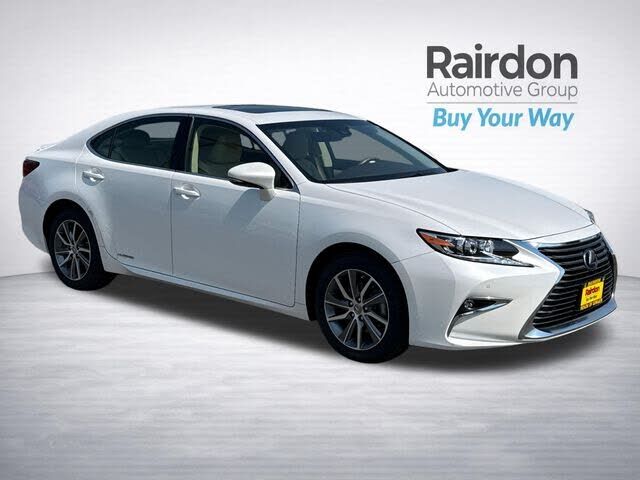 2017 LEXUS ES