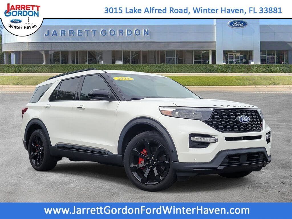 2023 FORD Explorer