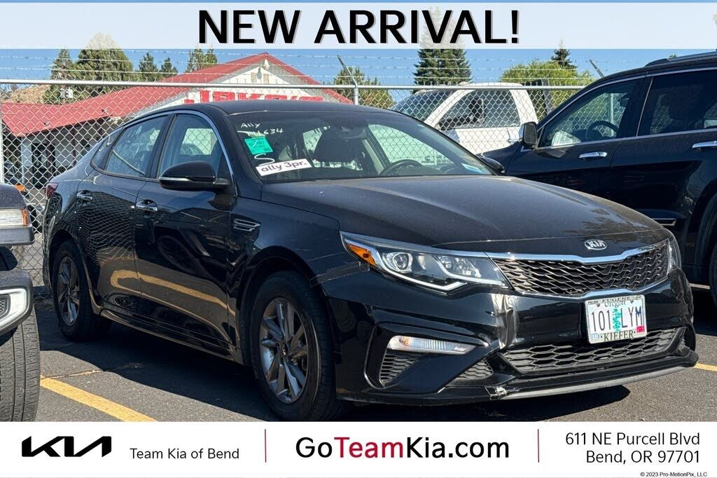 2019 KIA Optima