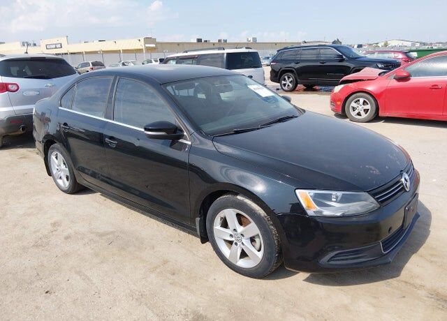 2013 VOLKSWAGEN Jetta