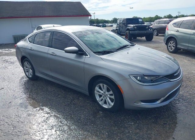2016 CHRYSLER 200