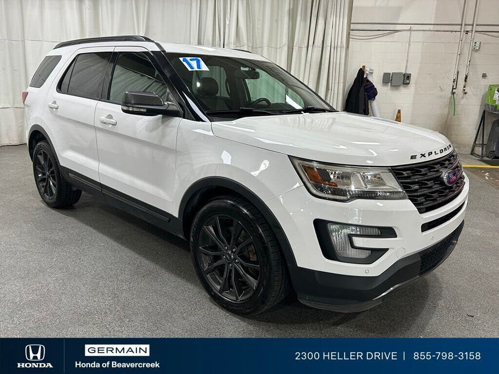 2017 FORD Explorer