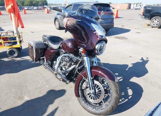 2010 HARLEY DAVIDSON Street Glide