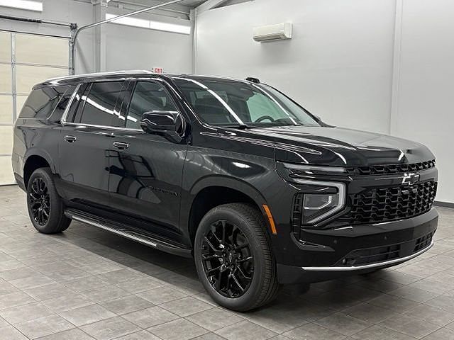 2026 CHEVROLET Suburban