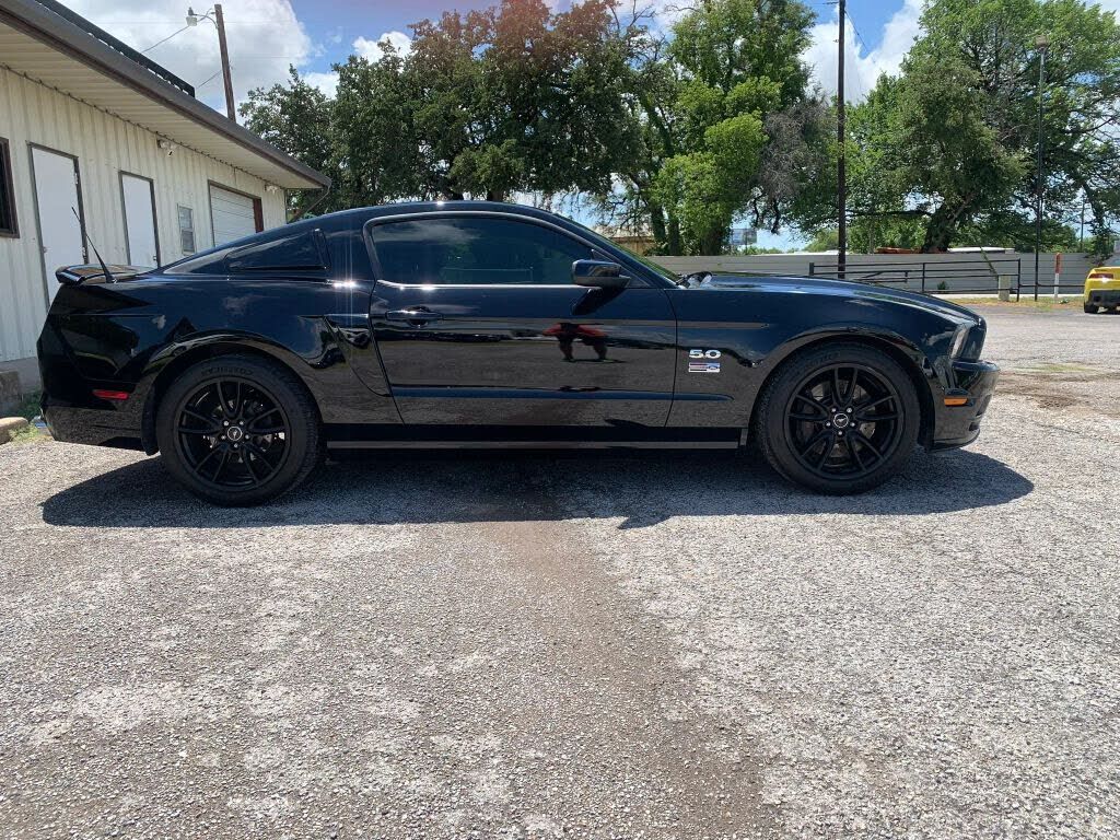 2013 FORD Mustang