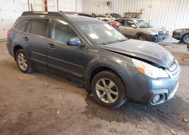 2014 SUBARU Outback