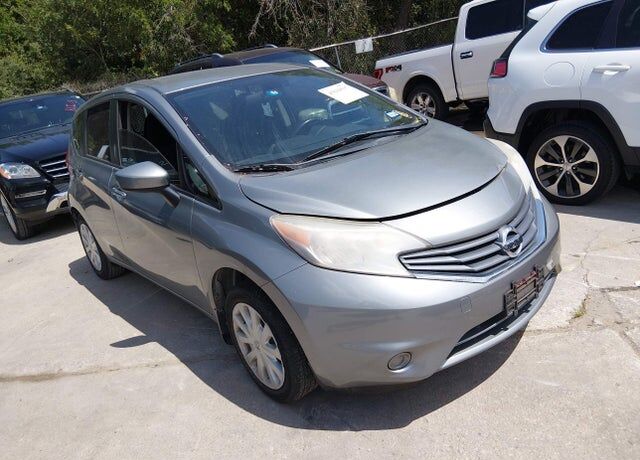 2015 NISSAN Versa
