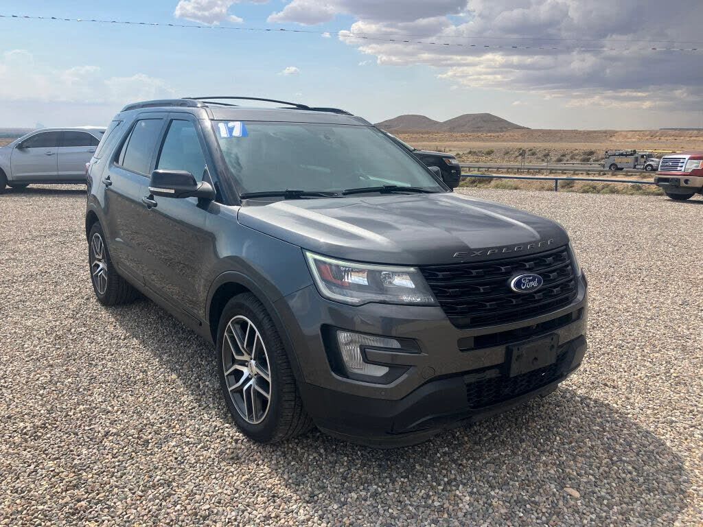 2017 FORD Explorer