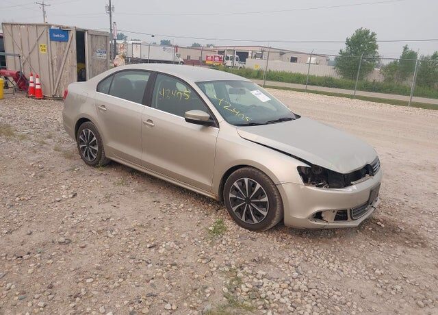2013 VOLKSWAGEN Jetta
