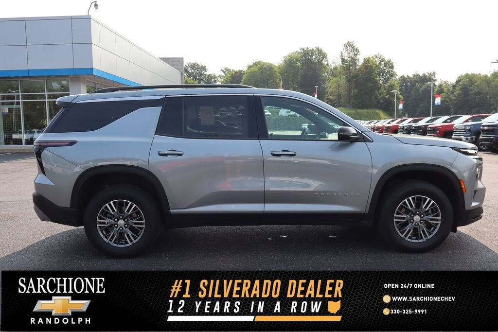 2024 CHEVROLET Traverse
