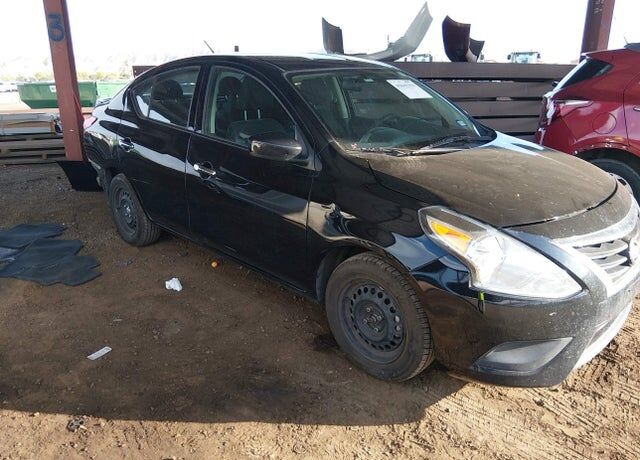 2018 NISSAN Versa
