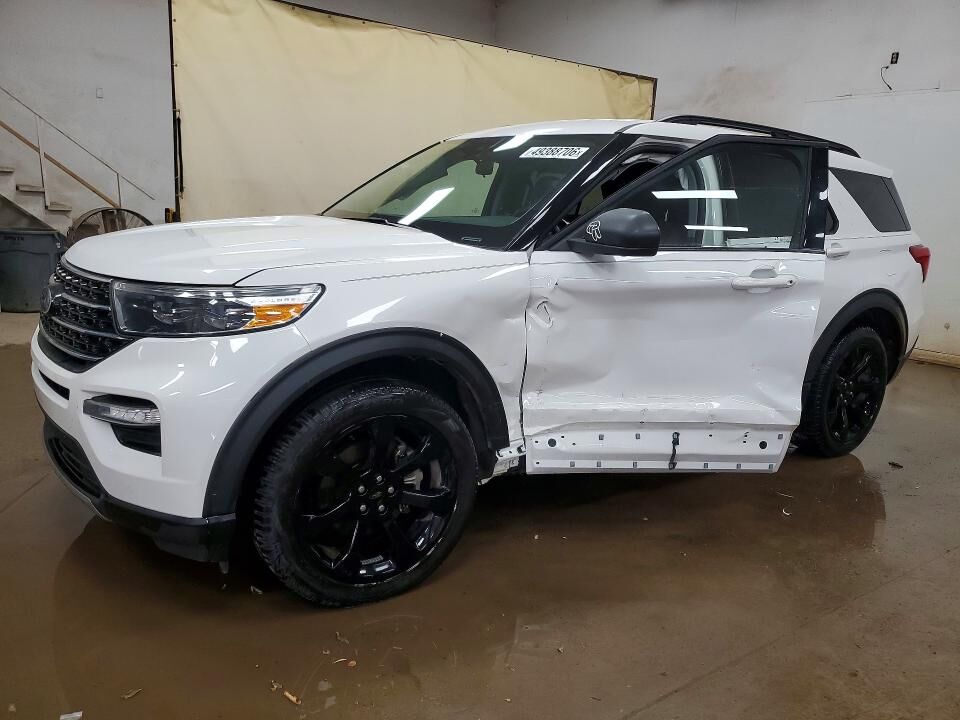 2022 FORD Explorer