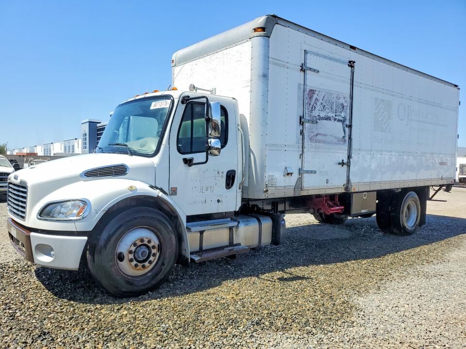 2013 FREIGHTLINER M2