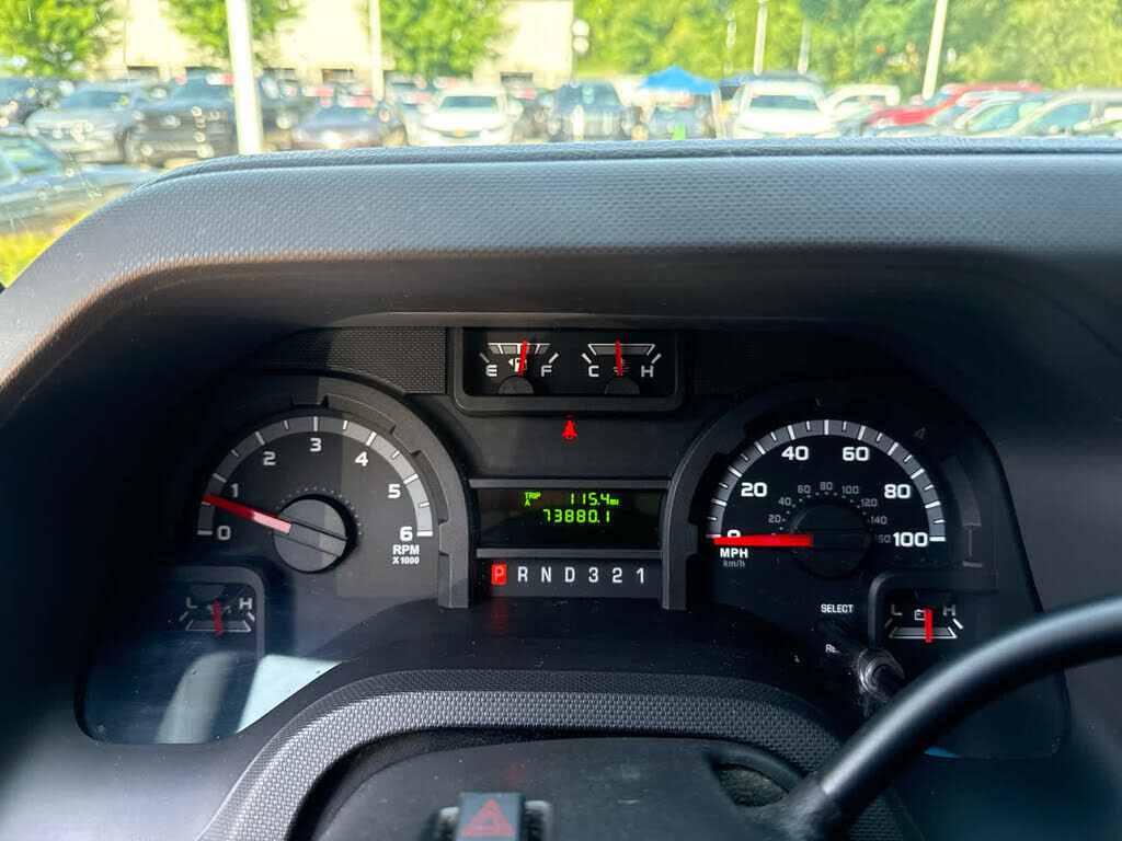 2015 FORD E-350
