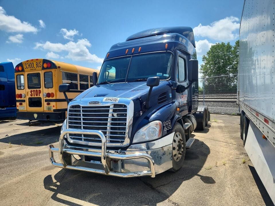 2017 FREIGHTLINER Cascadia