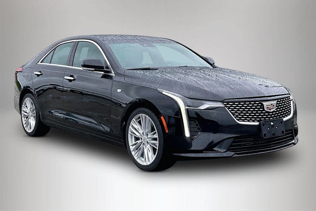 2022 CADILLAC CT4