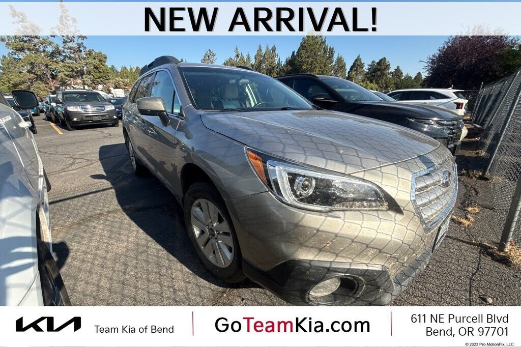 2017 SUBARU Outback