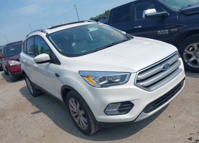 2017 FORD Escape
